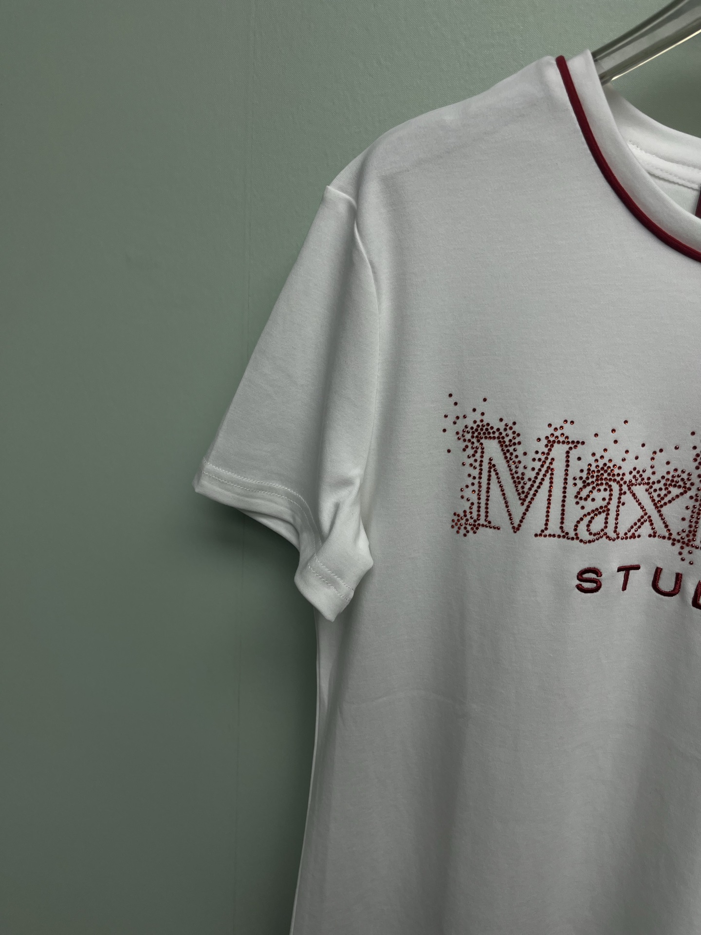 Women's short sleeves